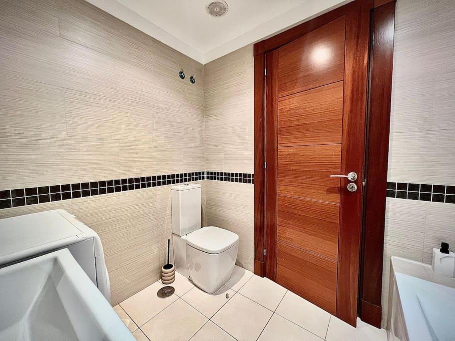Central Suites Arenal ヴィーゴ エクステリア 写真